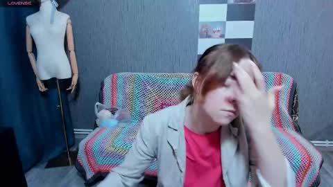 Snapshot of pa1e_pr1ncess chatting on October 10, 1:05 pm Ella online show from October 10, 1:05 pm