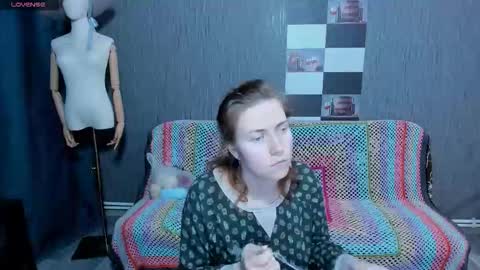 Snapshot of pa1e_pr1ncess chatting on October 12, 3:03 pm Ella online show from October 12, 3:03 pm