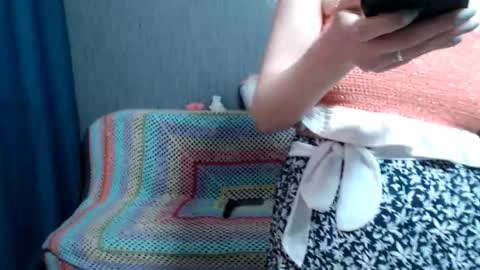 Ella online show from March 21, 8:41 am