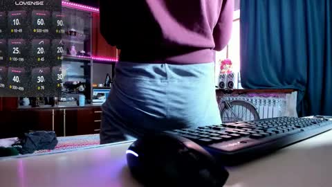 Ella online show from February 26, 8:39 am