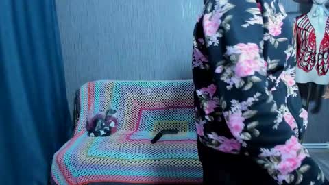 Ella online show from November 22, 2:20 pm