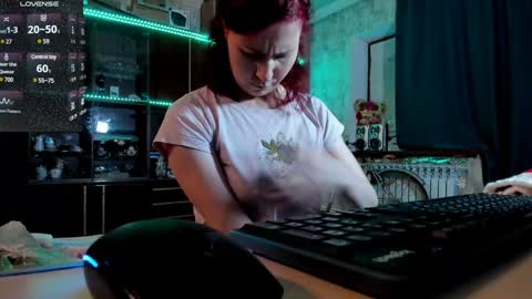 Ella online show from December 31, 4:35 pm