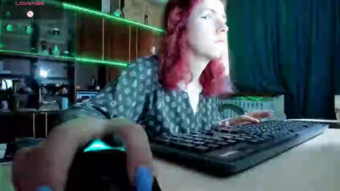 Ella online show from February 15, 6:12 am