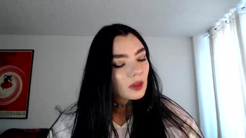 Snapshot of page_girl chatting on September 18, 9:13 pm Page 3 online show from September 18, 9:13 pm