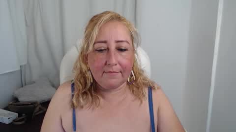 paiperhalliwey online show from October 7, 7:18 pm