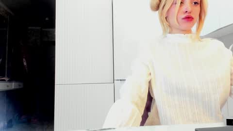 Snapshot of palmer_haze chatting on January 11, 9:04 pm palmer_haze online show from January 11, 9:04 pm