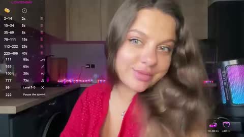Marina online show from October 7, 5:39 pm