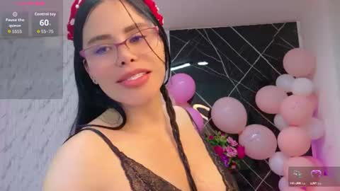 Pam online show from June 10, 8:07 pm