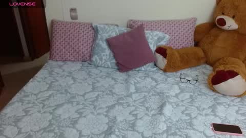 Snapshot of pame_skyangels chatting on September 26, 2:09 am pame_skyangels online show from September 26, 2:09 am