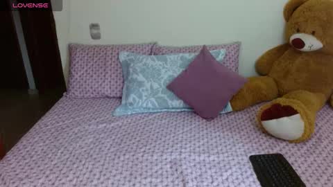 Snapshot of pame_skyangels chatting on October 4, 2:50 am pame_skyangels online show from October 4, 2:50 am