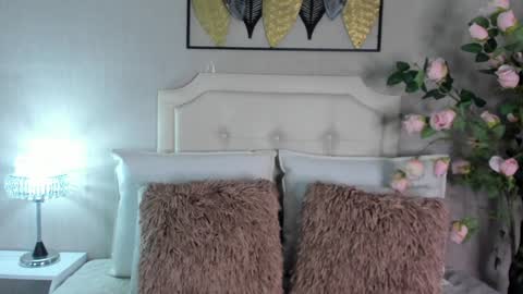 Snapshot of pamela_duque30 chatting on January 5, 12:21 pm Pamela Duque online show from January 5, 12:21 pm