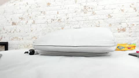 Pamela West online show from January 20, 8:50 pm