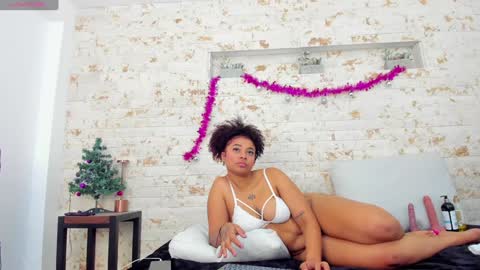 Pamela West online show from December 27, 7:35 pm