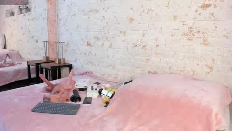 Pamela West online show from September 29, 8:03 pm