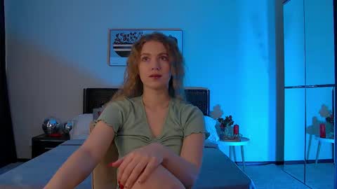Snapshot of pamelablair chatting on March 4, 5:42 am Pamela Blair online show from March 4, 5:42 am