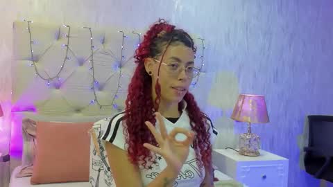 Snapshot of pamelamiler_ chatting on October 19, 2:19 pm TELL ME PAMELLA AND GIVE ME A GOOD GRADE ITS IMPORTANT online show from October 19, 2:19 pm