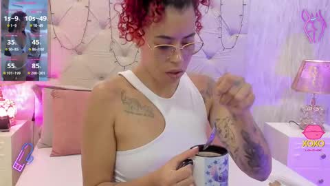 Snapshot of pamelamiler_ chatting on October 1, 1:38 pm TELL ME PAMELLA AND GIVE ME A GOOD GRADE ITS IMPORTANT online show from October 1, 1:38 pm