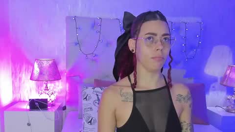 Snapshot of pamelamiler_ chatting on October 23, 1:39 pm TELL ME PAMELLA AND GIVE ME A GOOD GRADE ITS IMPORTANT online show from October 23, 1:39 pm