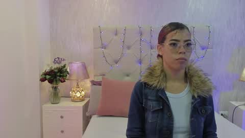 Snapshot of pamelamiler_ chatting on September 26, 11:52 am TELL ME PAMELLA AND GIVE ME A GOOD GRADE ITS IMPORTANT online show from September 26, 11:52 am