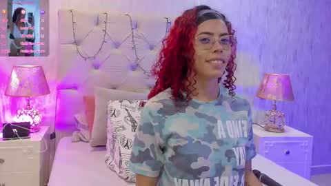 Snapshot of pamelamiler_ chatting on October 29, 12:31 pm TELL ME PAMELLA AND GIVE ME A GOOD GRADE ITS IMPORTANT online show from October 29, 12:31 pm