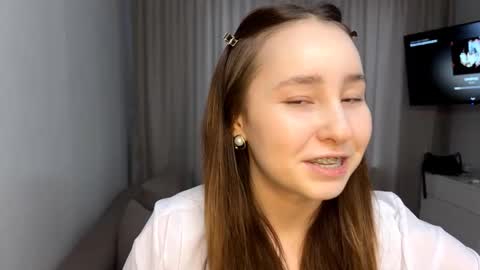 Amelia online show from October 3, 2:55 pm
