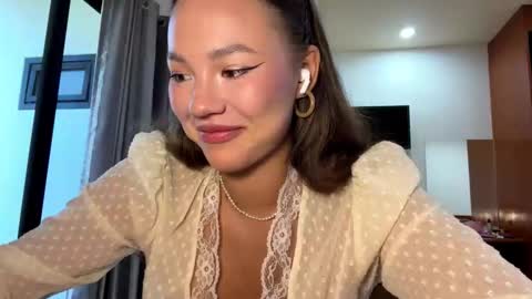 Kamila online show from March 18, 5:34 am