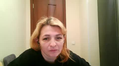 PandoraFourelx online show from February 10, 2:31 pm