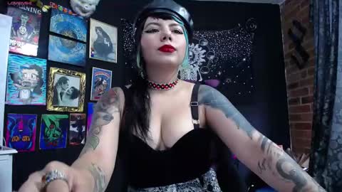 Snapshot of pandoragoddess chatting on March 12, 7:04 pm online show from March 12, 7:04 pm