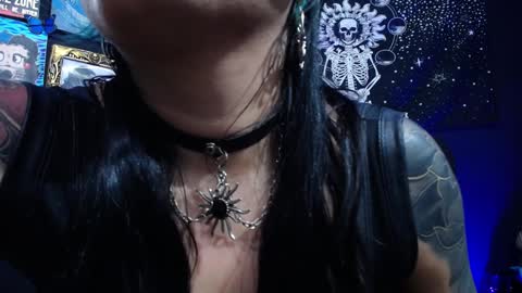 Snapshot of pandoragoddess chatting on December 26, 9:15 pm online show from December 26, 9:15 pm