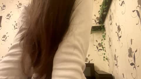 Snapshot of pantease_ chatting on October 12, 9:39 pm Kate online show from October 12, 9:39 pm