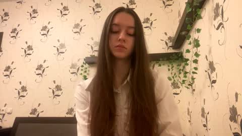 Snapshot of pantease_ chatting on September 17, 9:13 pm Kate online show from September 17, 9:13 pm