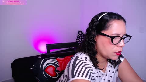 paola online show from December 11, 10:49 pm