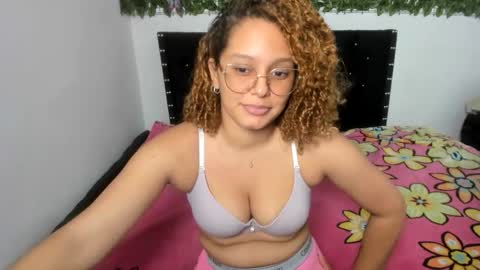 paola_sex99 online show from October 27, 9:20 pm