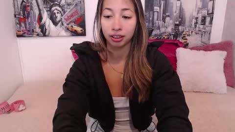 Paola online show from November 25, 12:18 pm