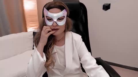 Louise online show from September 17, 11:19 am