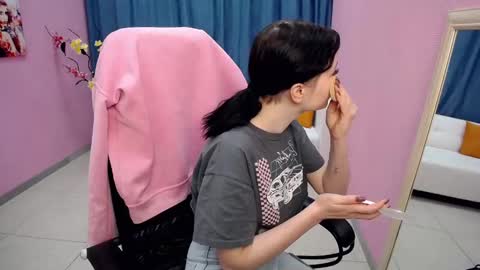 Louise online show from March 1, 7:08 am