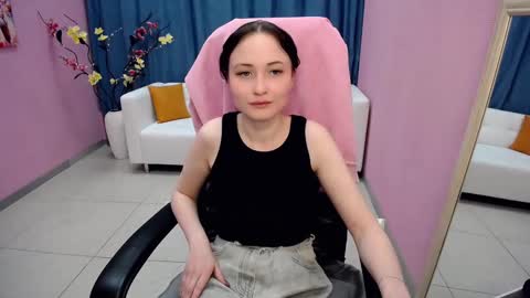 Louise online show from March 5, 7:05 am