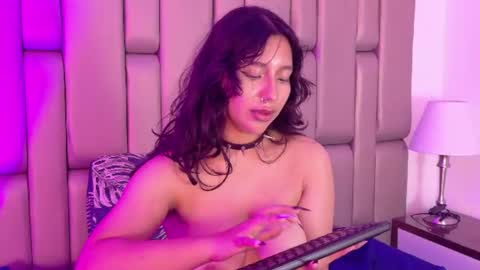 Samara  Nikki online show from June 11, 2:53 am