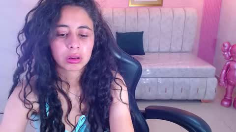 Snapshot of paris_1sub chatting on October 17, 5:05 pm Paris 1sub online show from October 17, 5:05 pm