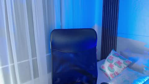 Lizz  online Monday to Saturday from 9pm to 5am Colombia time online show from February 6, 2:44 am