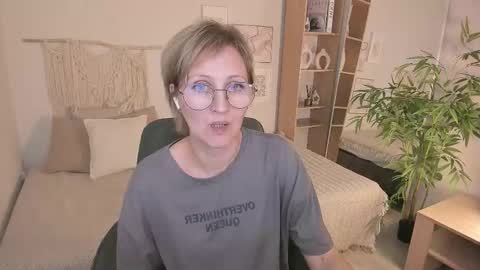 Paris online show from October 26, 8:26 pm