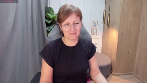 Paris online show from February 23, 12:30 pm