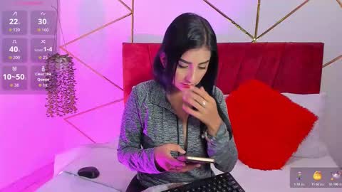 paris_evans_01 online show from September 30, 12:33 pm