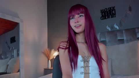 Snapshot of parisfox_ chatting on February 5, 7:31 pm PARIS online show from February 5, 7:31 pm