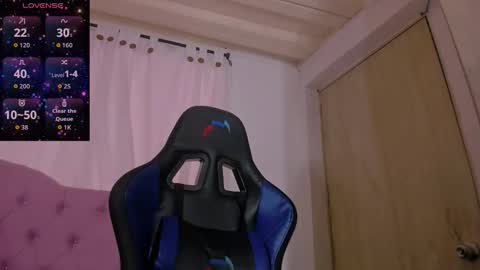 Paris online show from February 26, 7:24 pm