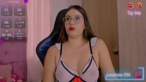 Paris online show from March 9, 6:33 pm