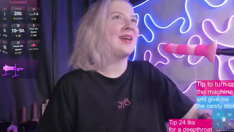 LunaAlan online show from October 20, 1:30 am