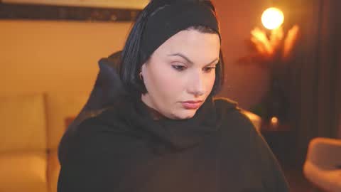 Snapshot of patricia_bennett chatting on October 31, 7:18 pm Patricia online show from October 31, 7:18 pm