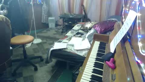 PatsyORose online show from November 18, 4:46 am