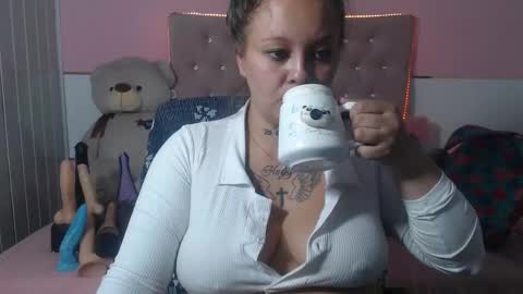 patty squirt87 online show from January 13, 2:28 am
